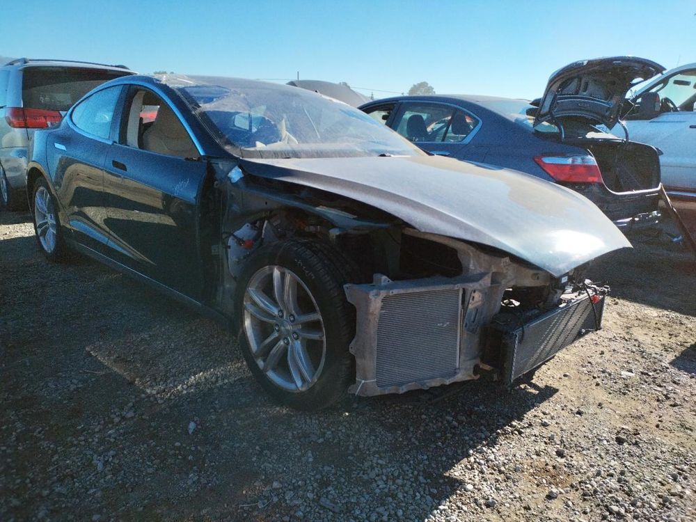 2013 TESLA MODEL S 11900$ в дороге
