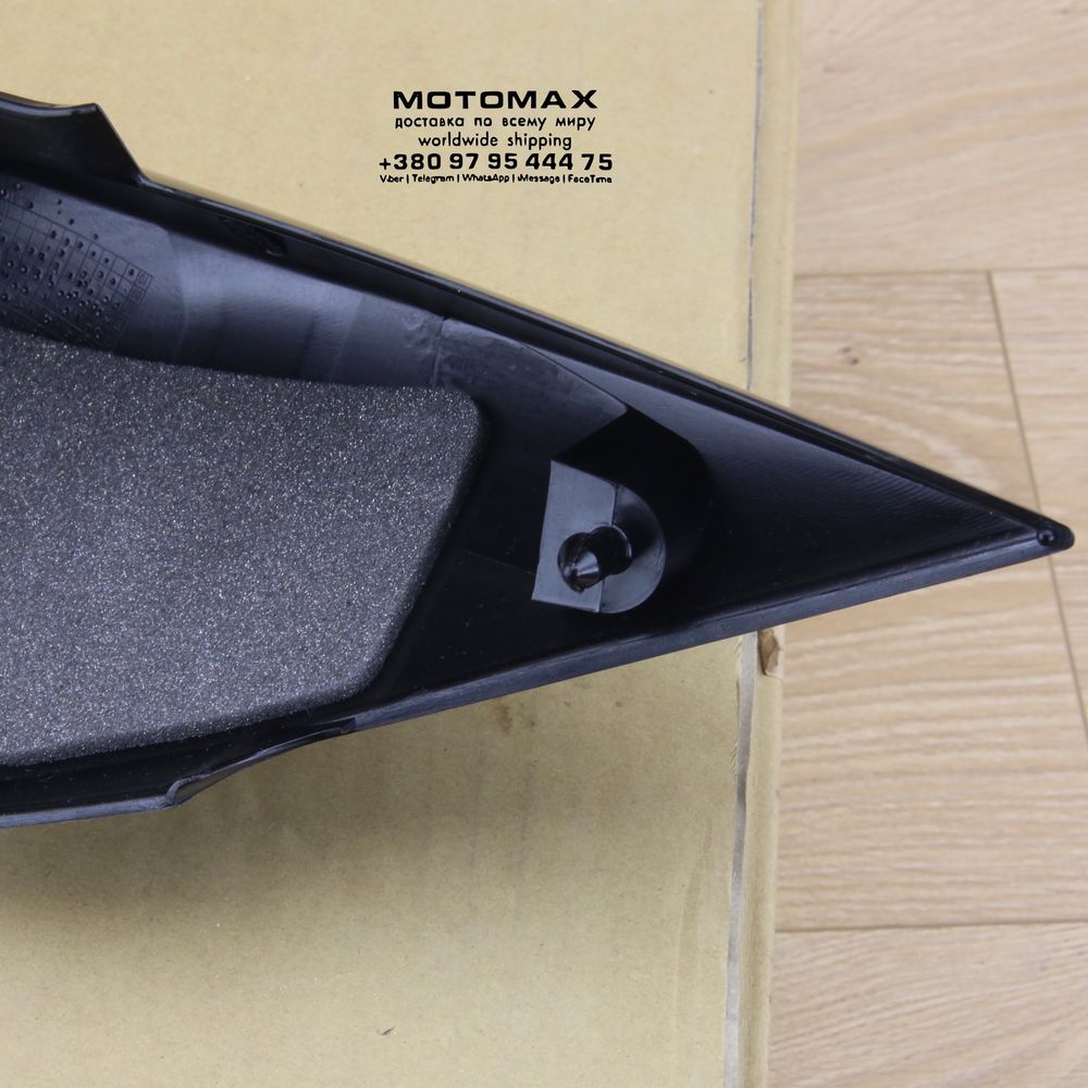 Накладка хвоста R черный металик FZ6 , Новый, YAMAHA original