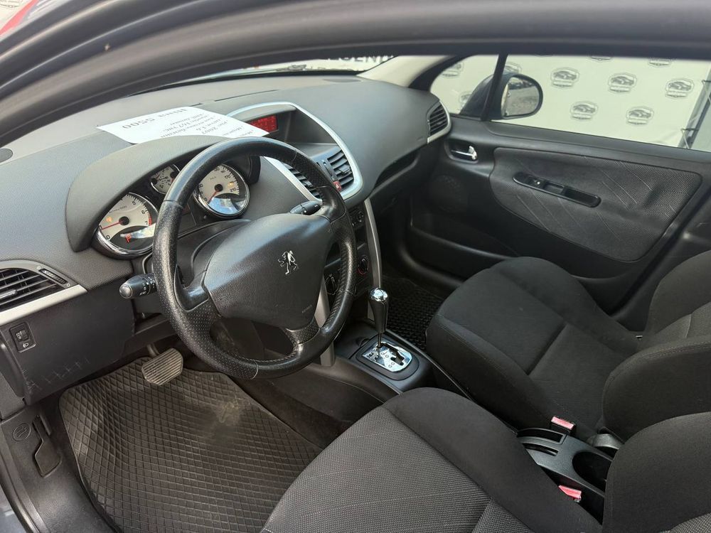 Peugeot 207 2007 4900$