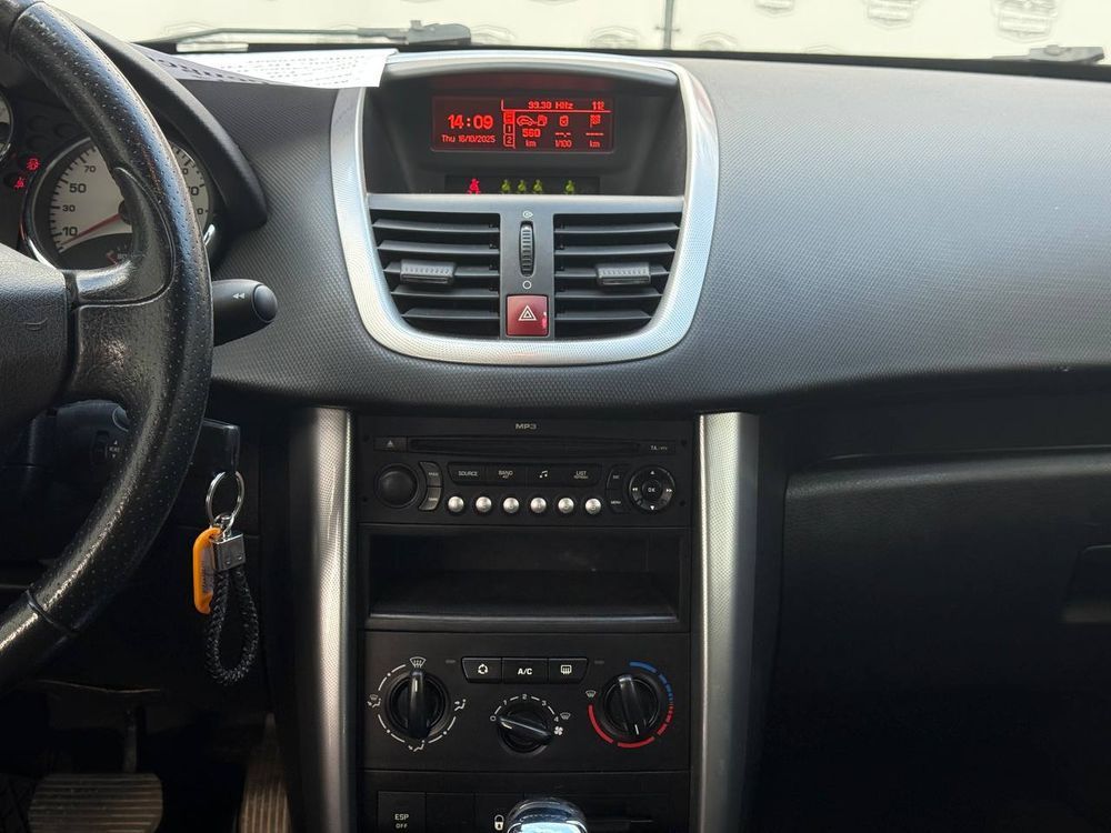 Peugeot 207 2007 4900$