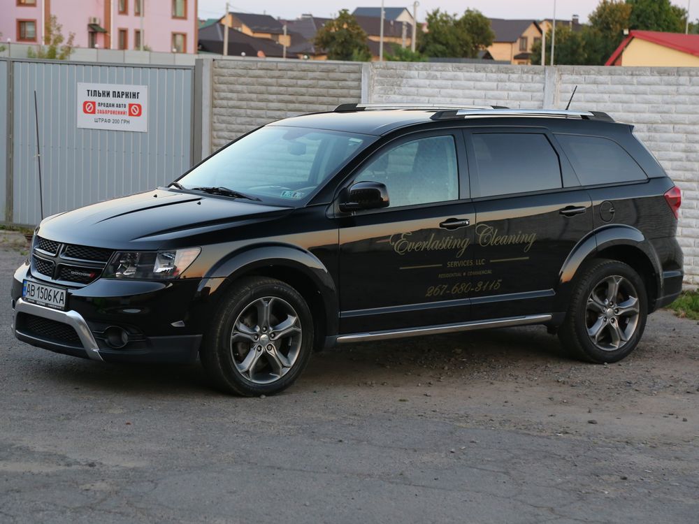 2017 DODGE JOURNEY CROSSROAD 12000$