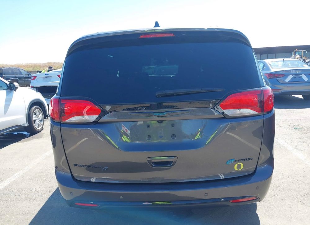 2020 CHRYSLER PACIFICA HYBRID LIMITED