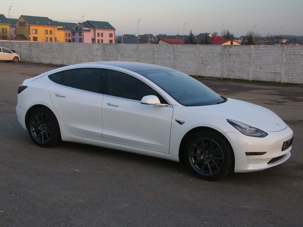 2019 TESLA MODEL 3 $16500 в наявності