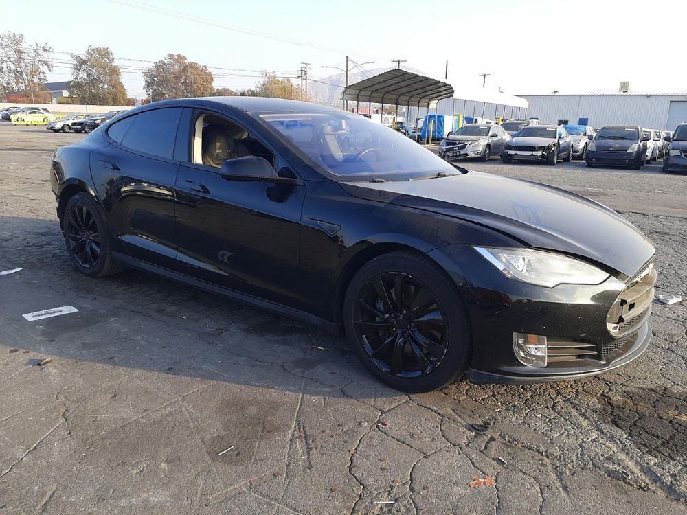 2014 TESLA MODEL S