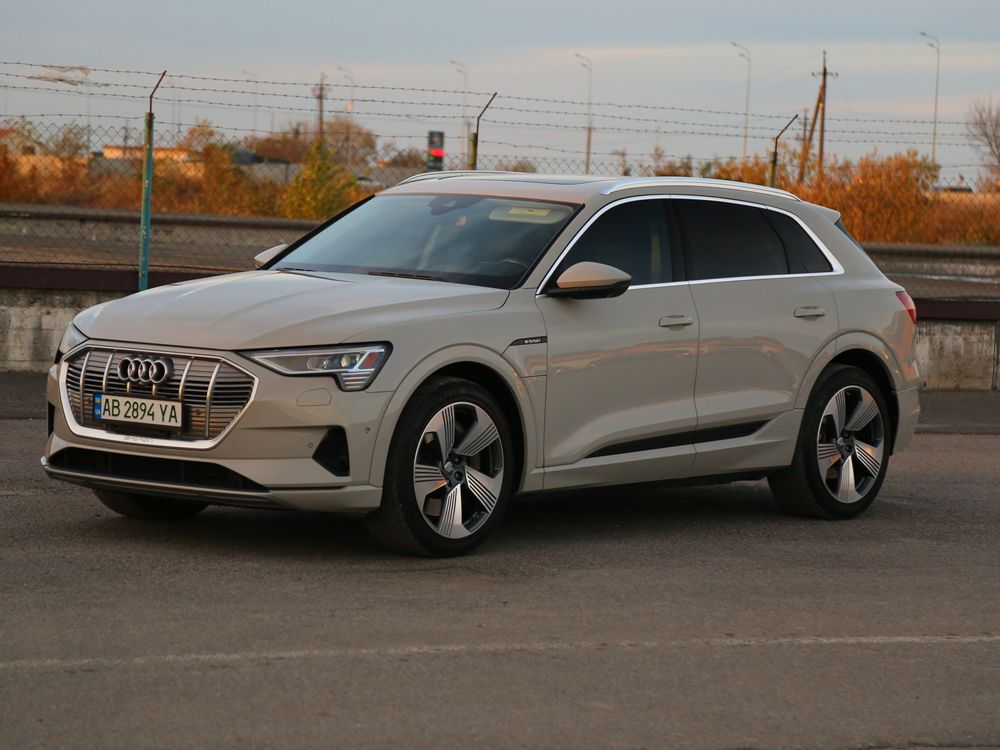 2019 AUDI E-TRON PRESTIGE  В наявності