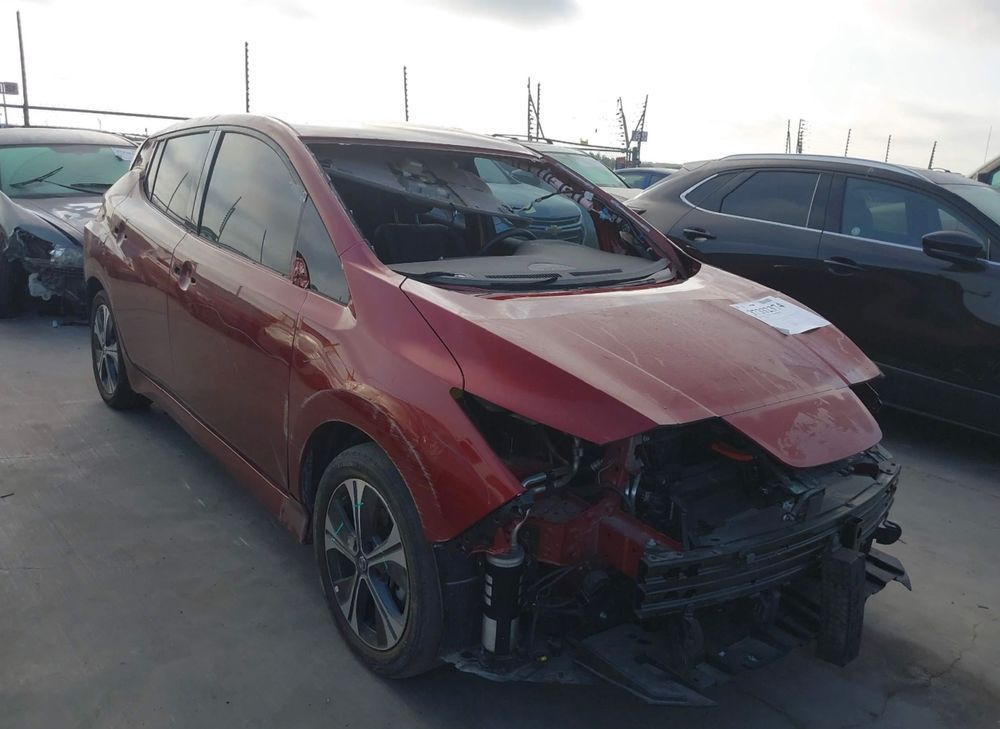 2022 NISSAN LEAF SL PLUS 62kw