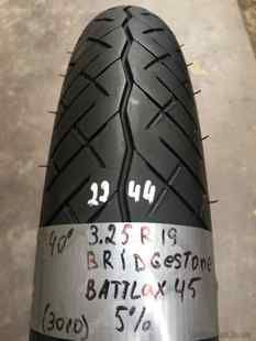BRIDGESTONE BATTLAX 45 3.25R19 [3010] износ ~5%